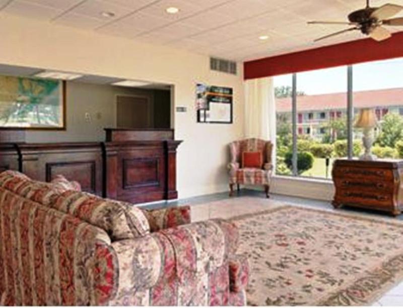 Super 8 By Wyndham Hardeeville - Savannah North Exterior foto